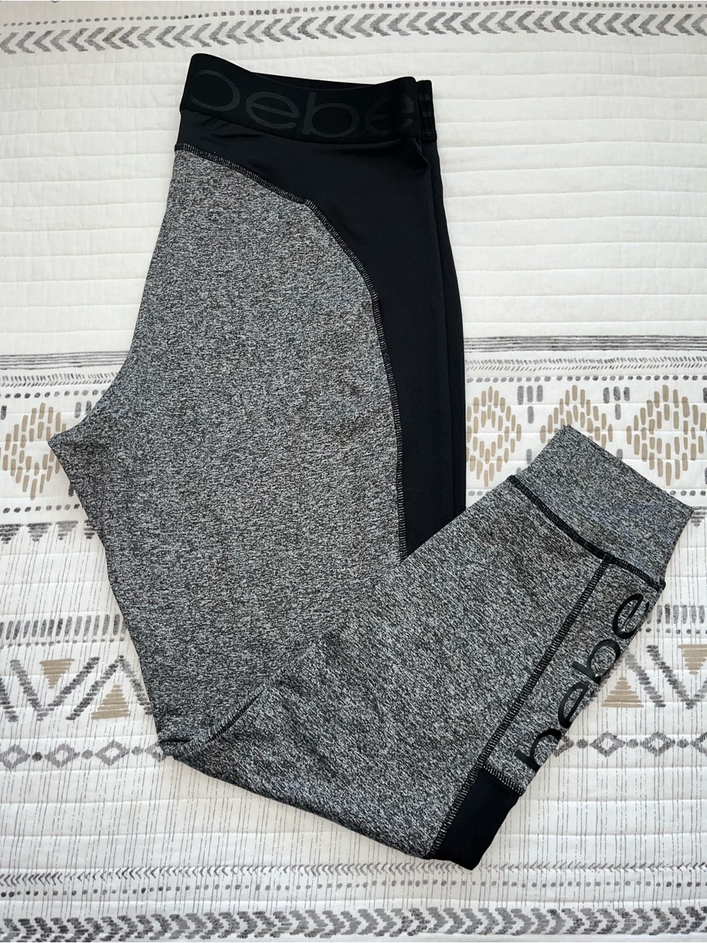 BeBe Ladies' Gray & Black Active Leggings 
Size 2X
